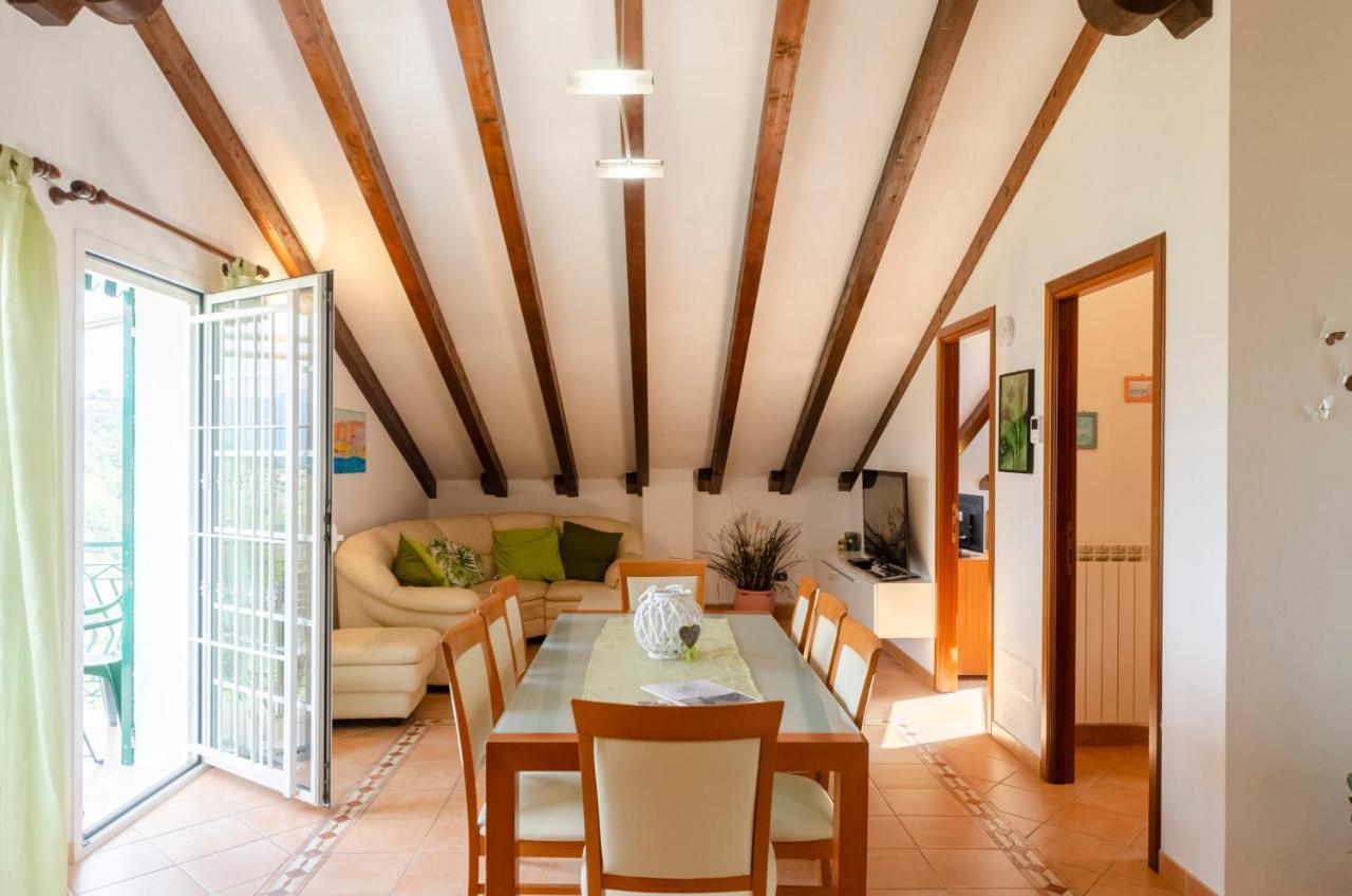 Ca' Do Pescou, Charming 2,Bedroom Apartment With Stunning Hill Views Overlooking The Greenery Rapallo Exterior photo